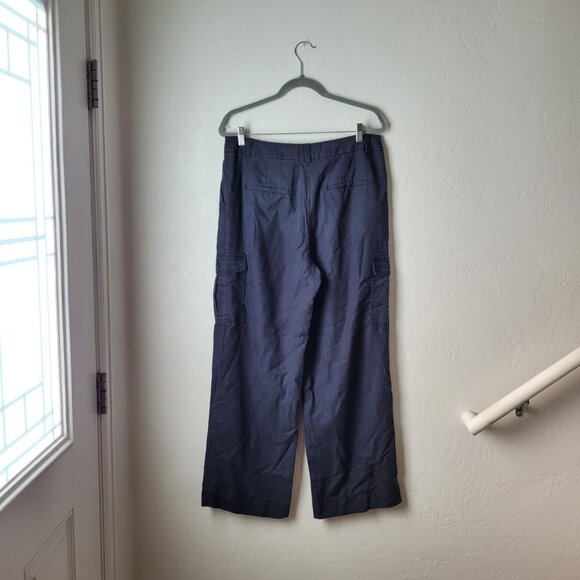 LOFT Drapery Wide Leg Cargo Pants - Picture 10 of 10